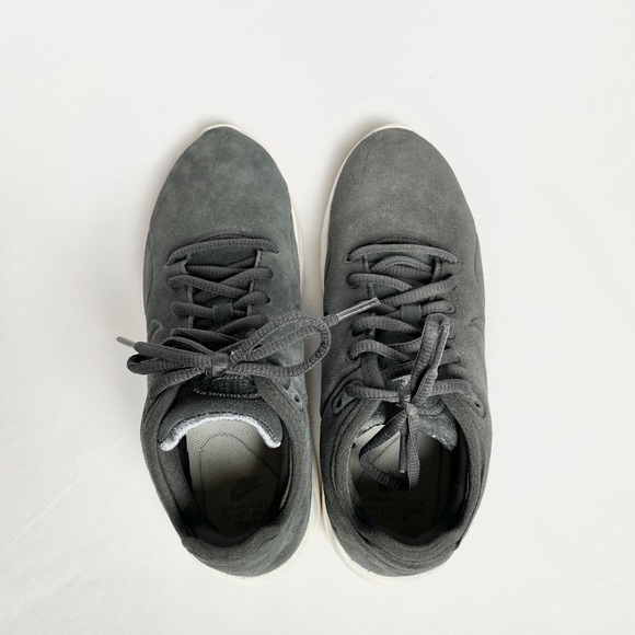 Nike runners - Picture 3 of 4